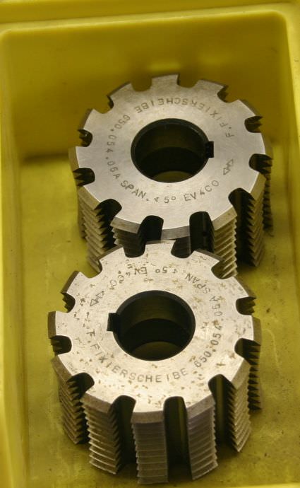 Modulfräser Wälzfräser 2 Stück von Fixierscheibe - 650.054.06A SPAN. 5° EV4CO – Bild 6