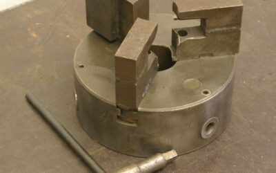 Dreibackenfutter von Bison - Durchmesser 200 mm