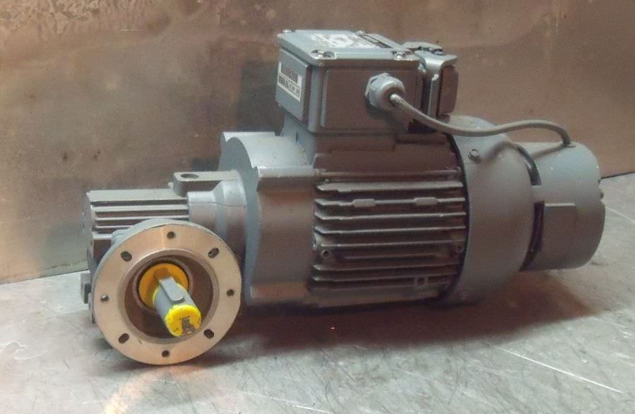 Getriebemotor 0,37 kW 140 U/min von BAUER - BS03-37V/D08SA4-TOF-ST-K