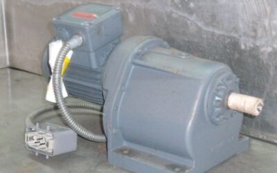Alternative view of Getriebemotor 0,18 kW 19,5 U/min von BAUER - G13-10/DK 64-163 L