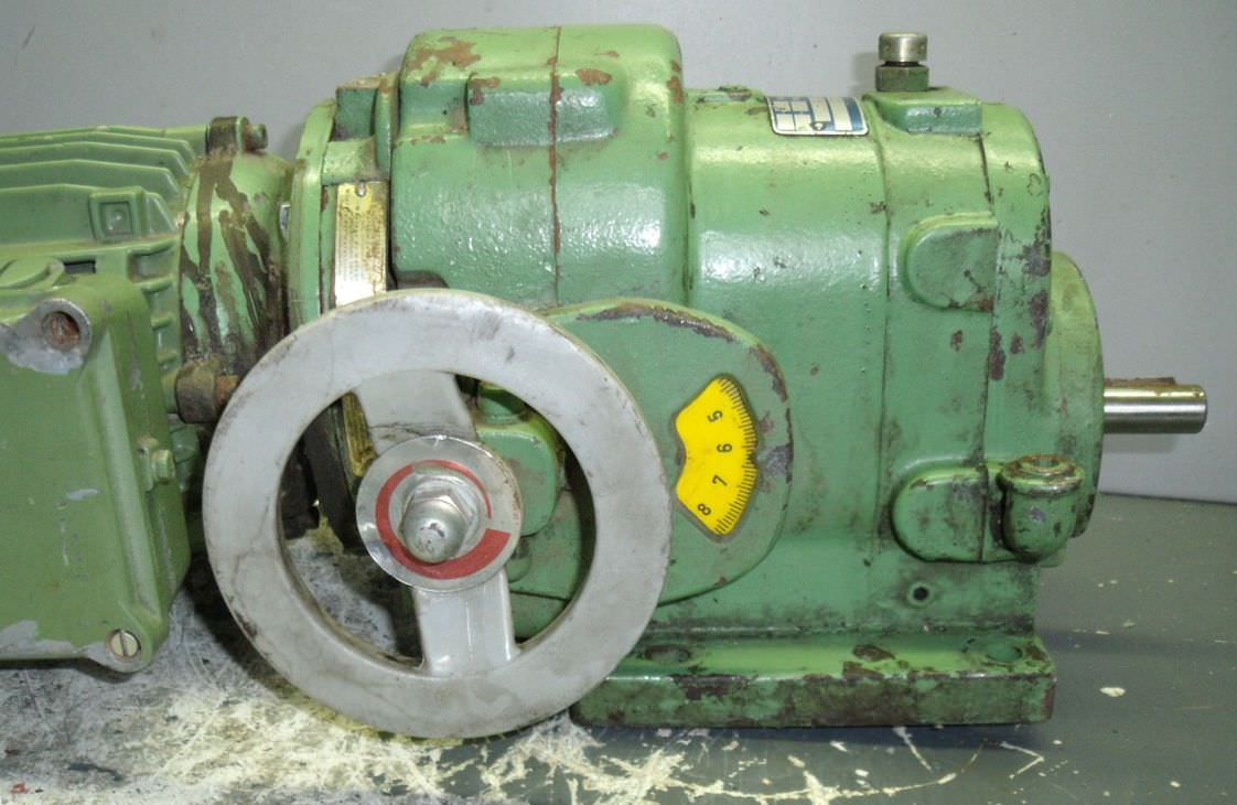 regelbarer Getriebemotor 0,75 kW 120-600 U/min von HEW - EXF 80L/4 – Bild 3