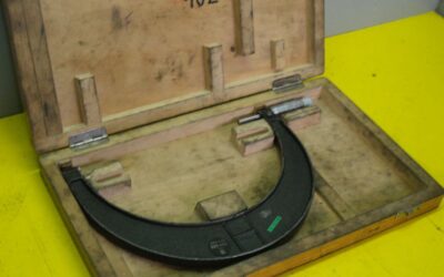 Bügelmeßschraube von Hommel - 225-250 mm