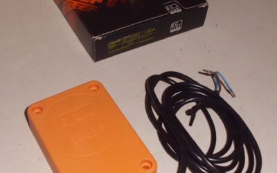 Induktiver Sensor von IFM - ID-2050-ABOA