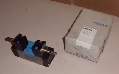 Alternative view of Magnetventil von Festo - MFH-5/3E-D-1C