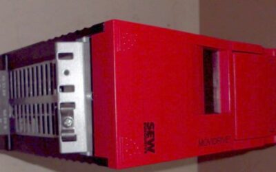 Frequenzumrichter 2,2 kW 3,8 kVA von SEW Eurodrive - MDV60A0022-5A3-4-00