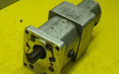 Doppelte Hydraulikpumpe von Orsta - C16-2R TGL10859