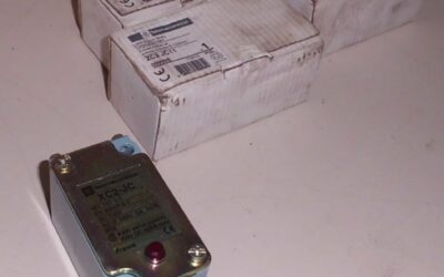 Endschalter von Telemecanique - XC2-JC