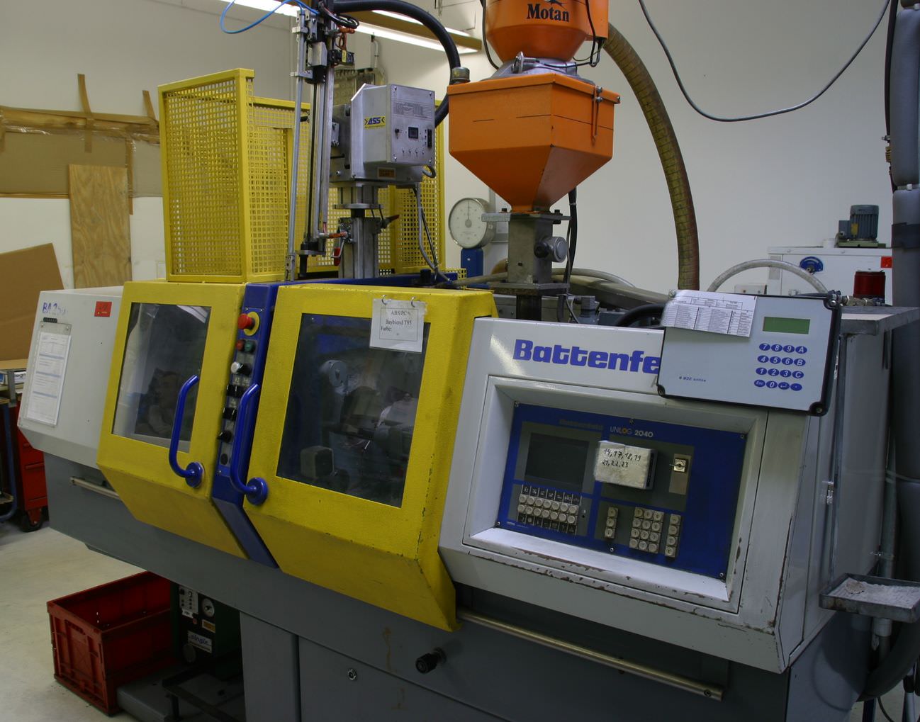 Spritzmaschine 25 to von Battenfeld - DA 250/50 CD