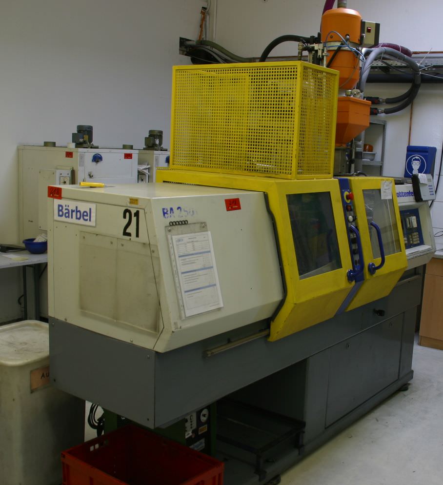 Spritzmaschine 25 to von Battenfeld - DA 250/50 CD – Bild 2