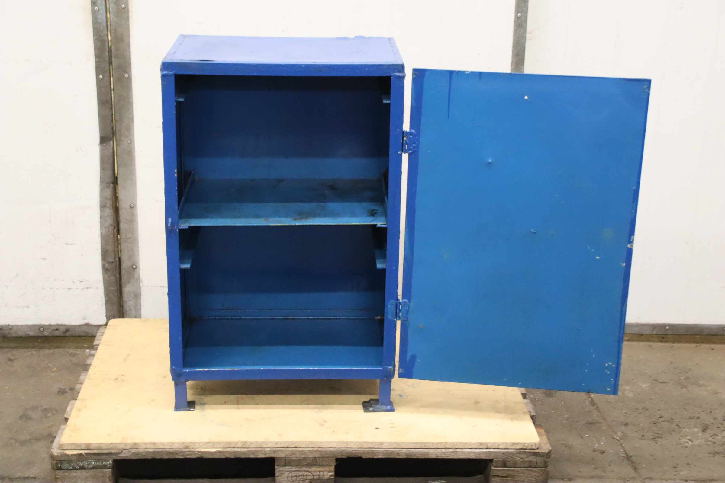 Werkzeugschrank von unbekannt - 560/420/H890 mm