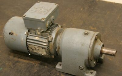 Getriebemotor 0,06/0,25 kW 29/117 U/min von SEW EURODRIVE - R400T7108-286MZ