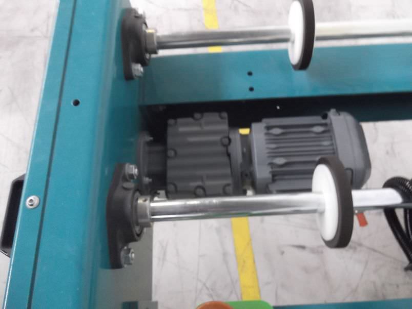 Rollenbahn angetrieben von Grenzebach - mit Zentriereinheit – Bild 5