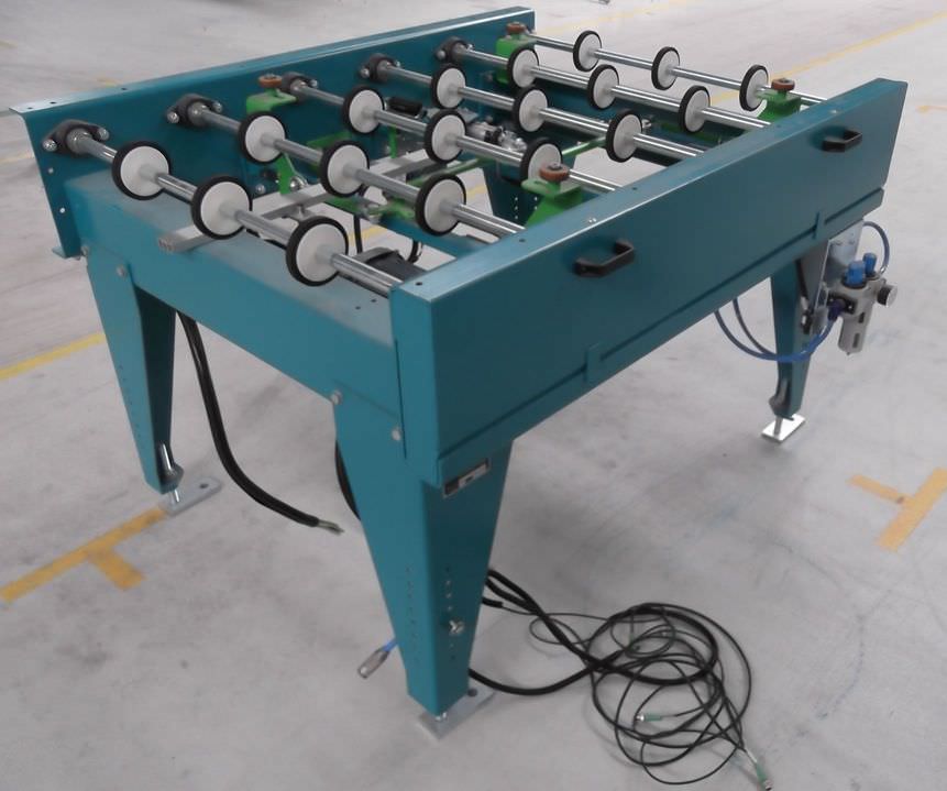 Rollenbahn angetrieben von Grenzebach - mit Zentriereinheit – Bild 10