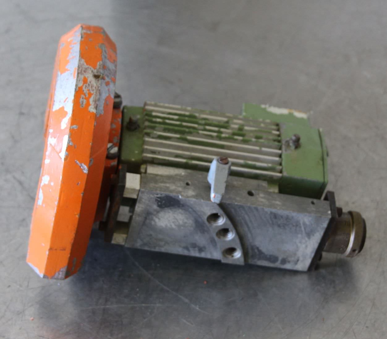 Fräsmotor für Kantenbearbeitungsmaschinen von Perske - DKNS 502/2 – Bild 11