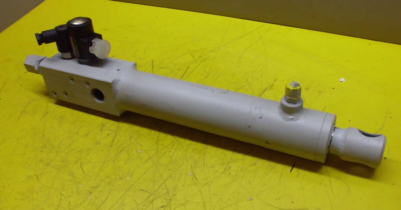 Hydraulikzylinder von GSL German Standard Lift - D0500320AV10186 – Bild 2