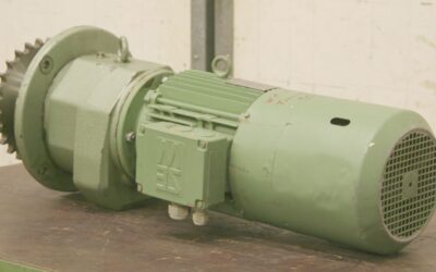 Alternative view of Getriebemotor 3 kW 109 U/min von SEW Eurodrive - R73 GVN112MBMG/X