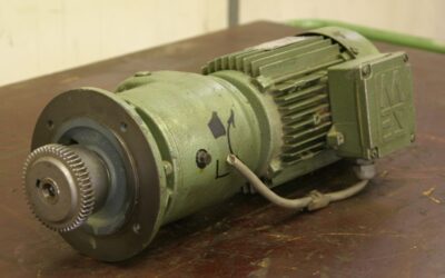 Getriebemotor 0,75 kW 178 U/min von SEW Eurodrive - RF40DT80N4
