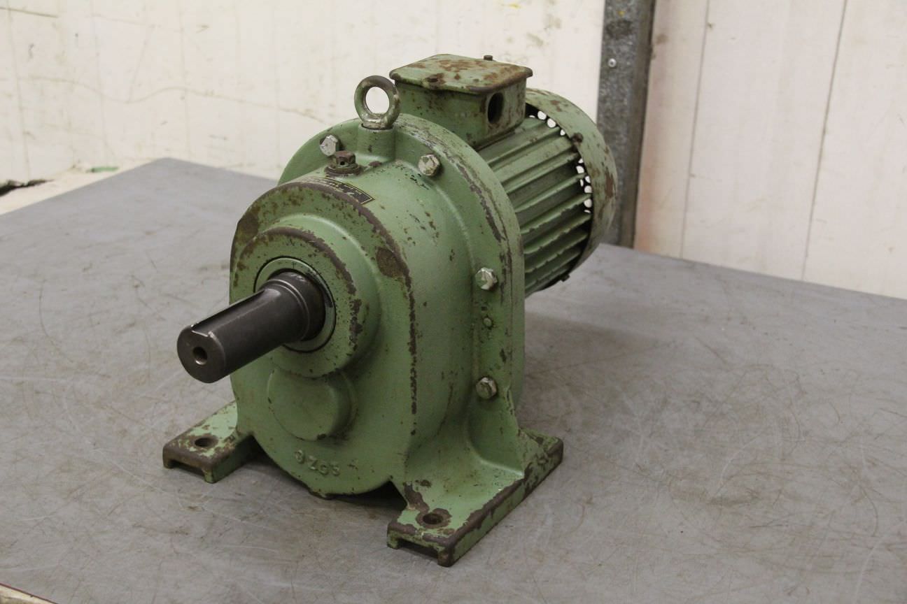 Getriebemotor 0,4 kW 20 U/min von VEM - Z3KR90,1/6/S