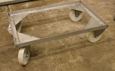 Edelstahl VA Rollwagen von Edelstahl - 825 x 550 mm