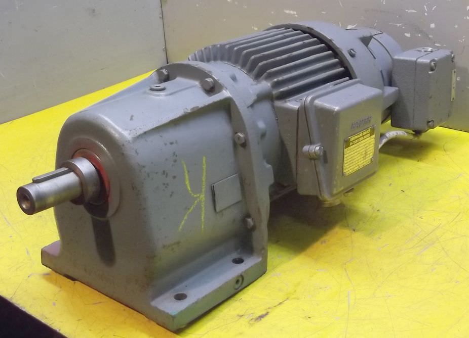 Getriebemotor 1,1 kW 250 U/min von Bauer - DK940A/216