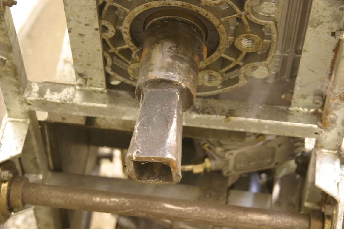 Getriebe mit Benzinmotor von ALLMECH - Hydrantenschlüssel – Bild 8