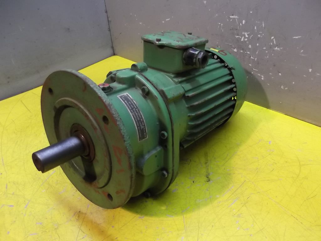Getriebemotor 1,1 kW 315 U/min von VEM - Z2KR90,2/4 Z2KRA90,3/4