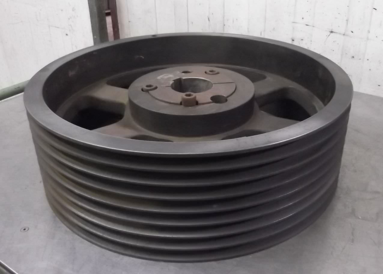 Keilriemenscheibe 8 rillig von Guss - SPB 507-8 (17 mm)