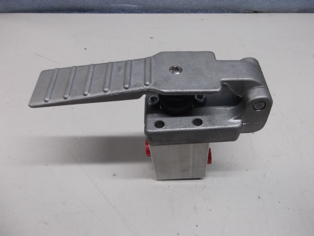 Fuß Wegeventil von David Brown Hydraulics - C9193430351 – Bild 4