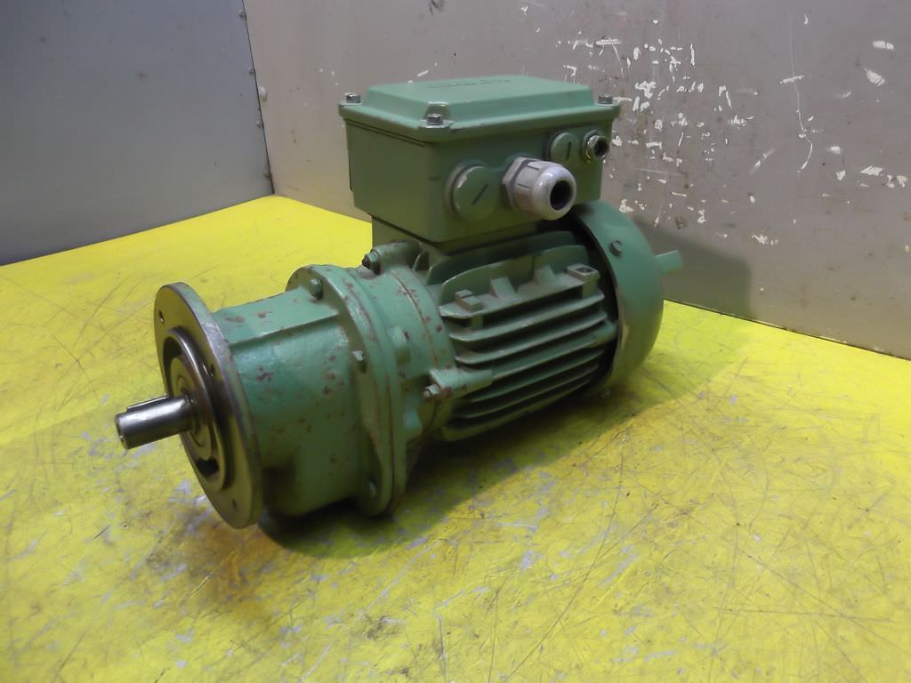 Getriebemotor 0,18 kW 128 U/min von Bauer - G062-20/DK64-163L
