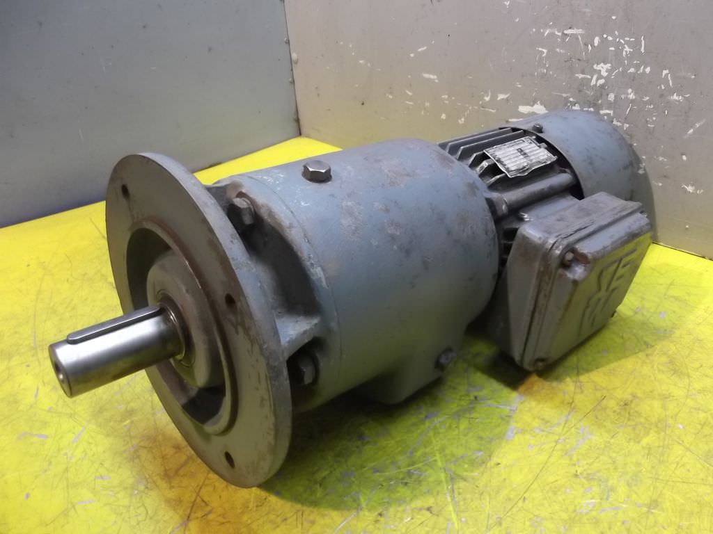 Getriebemotor 0,25 kW 20 U/min von SEW Eurodrive - RF53WD71C-4BS