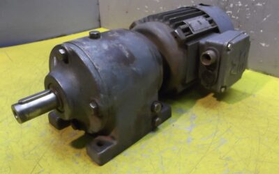 Getriebemotor 0,55 kW 70 U/min von SEW Eurodrive - R43WD80K-4