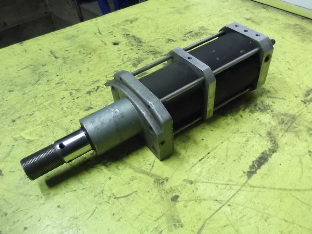 Pneumatikzylinder von unbekannt - 63/30