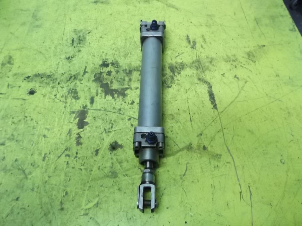 Pneumatikzylinder von Festo - DN-40-200-PPV – Bild 3