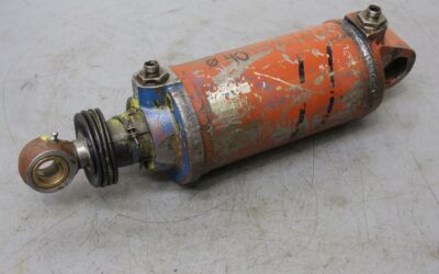 Hydraulikzylinder von unbekannt - Hub 82 mm