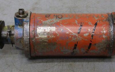 Alternative view of Hydraulikzylinder von unbekannt - Hub 82 mm