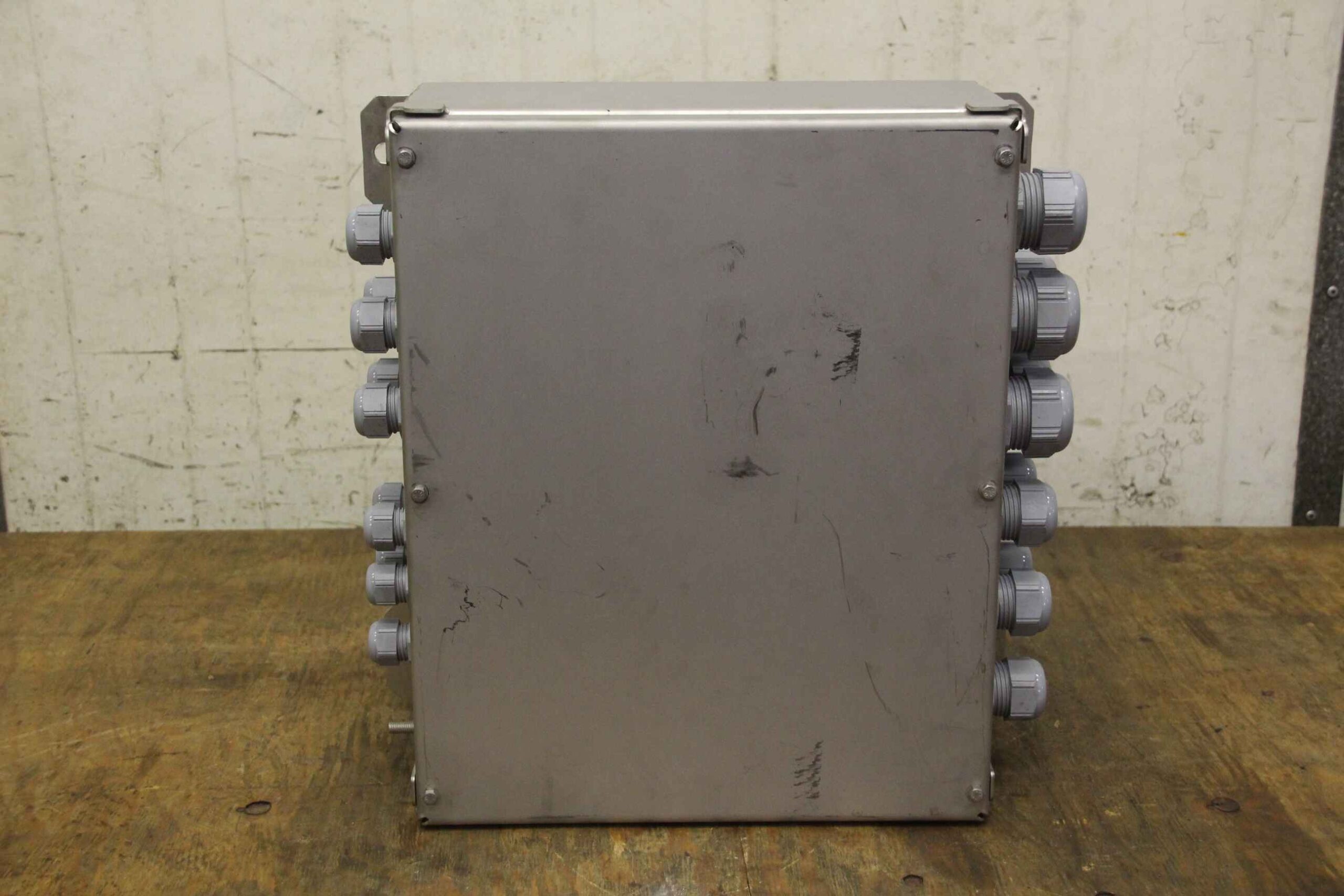 Verteilerschrank von unbekannt - 410/400/H165 mm – Bild 3