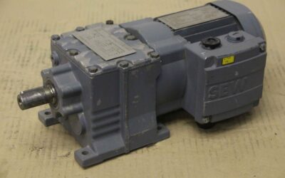 Getriebemotor 0,25 kW 36 U/min von SEW-Eurodrive - R17/A/112GD