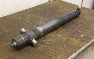 Alternative view of Hydraulikzylinder von unbekannt - E063040ZM30709  Hub 660 mm