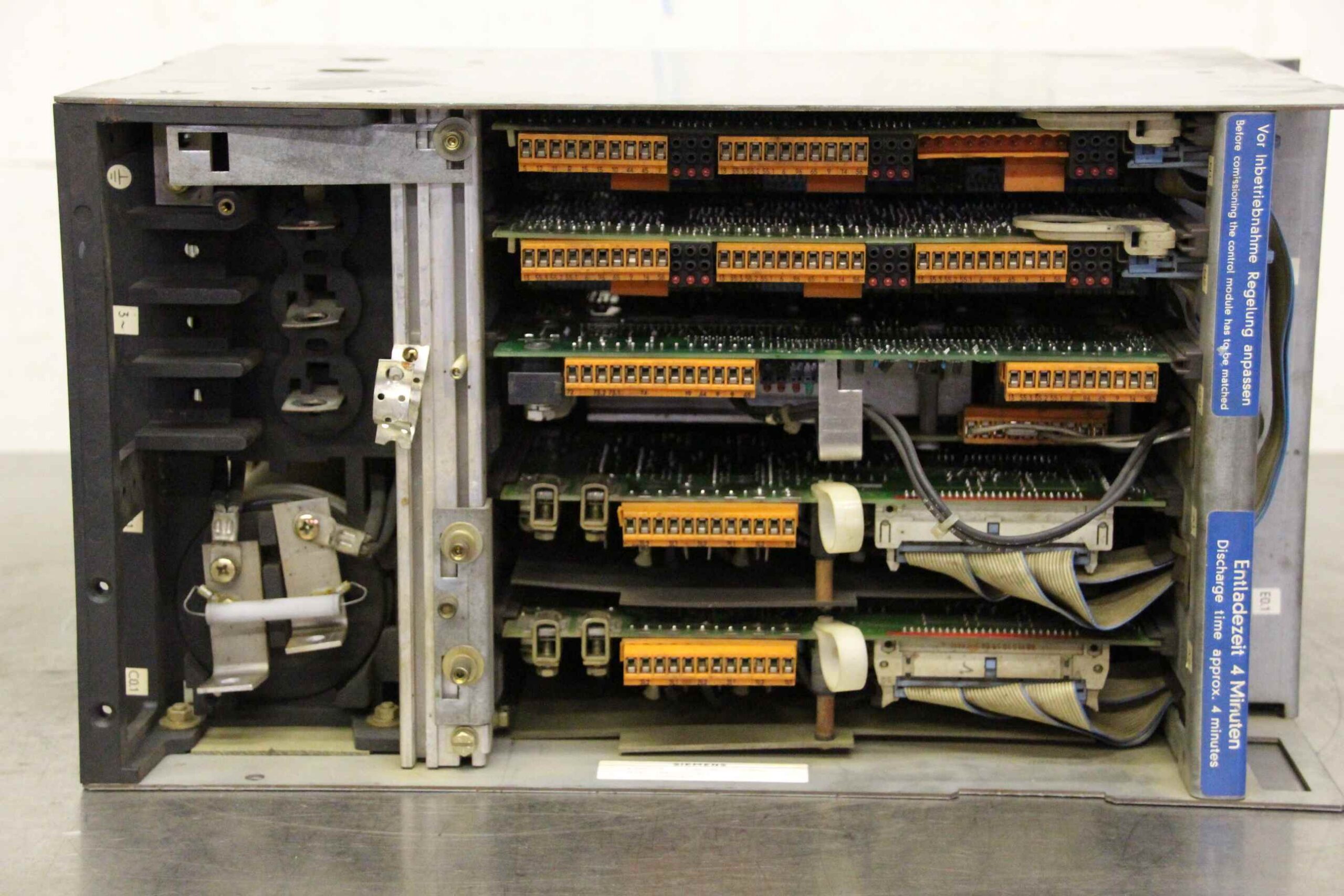 Frequenzumrichter von Siemens - Simodrive 6RB 2101-2A-Z – Bild 3