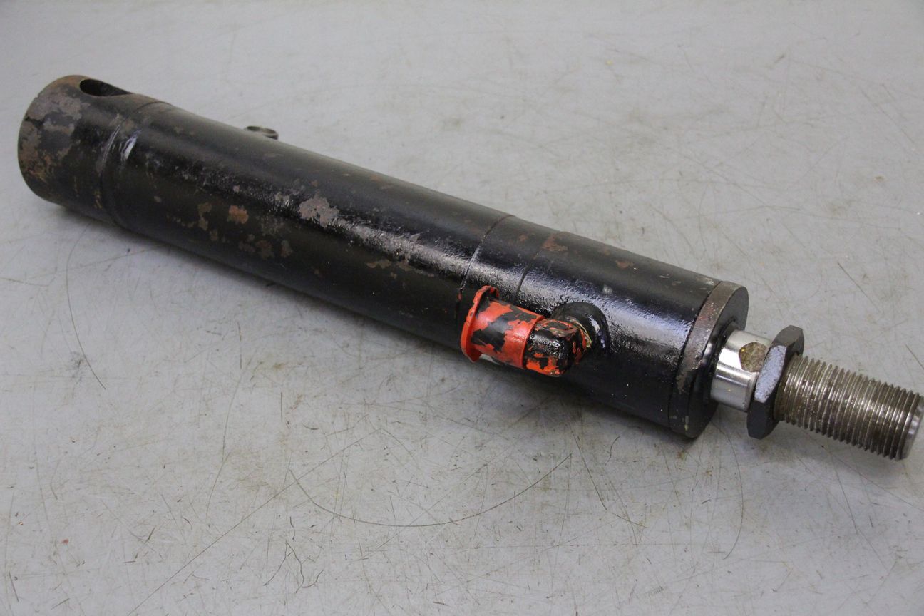 Hydraulikzylinder von unbekannt - Hub 218 mm