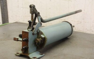 Zentralschmierung von Stankoimport - Handpumpe