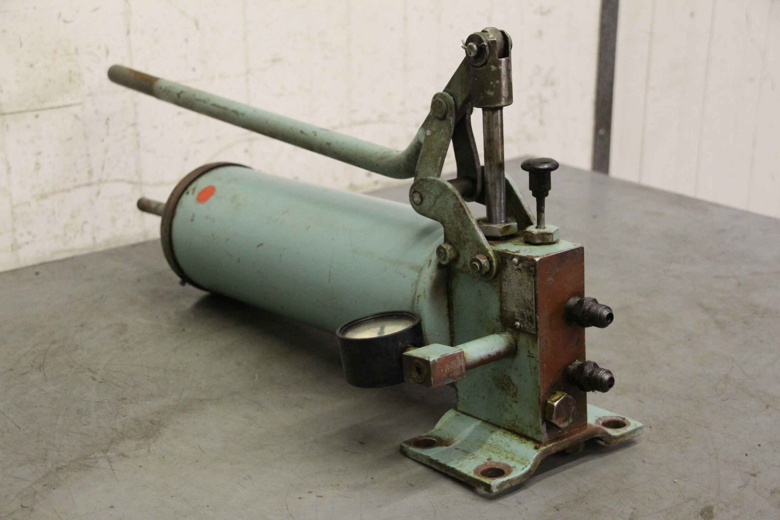 Zentralschmierung von Stankoimport - Handpumpe – Bild 2