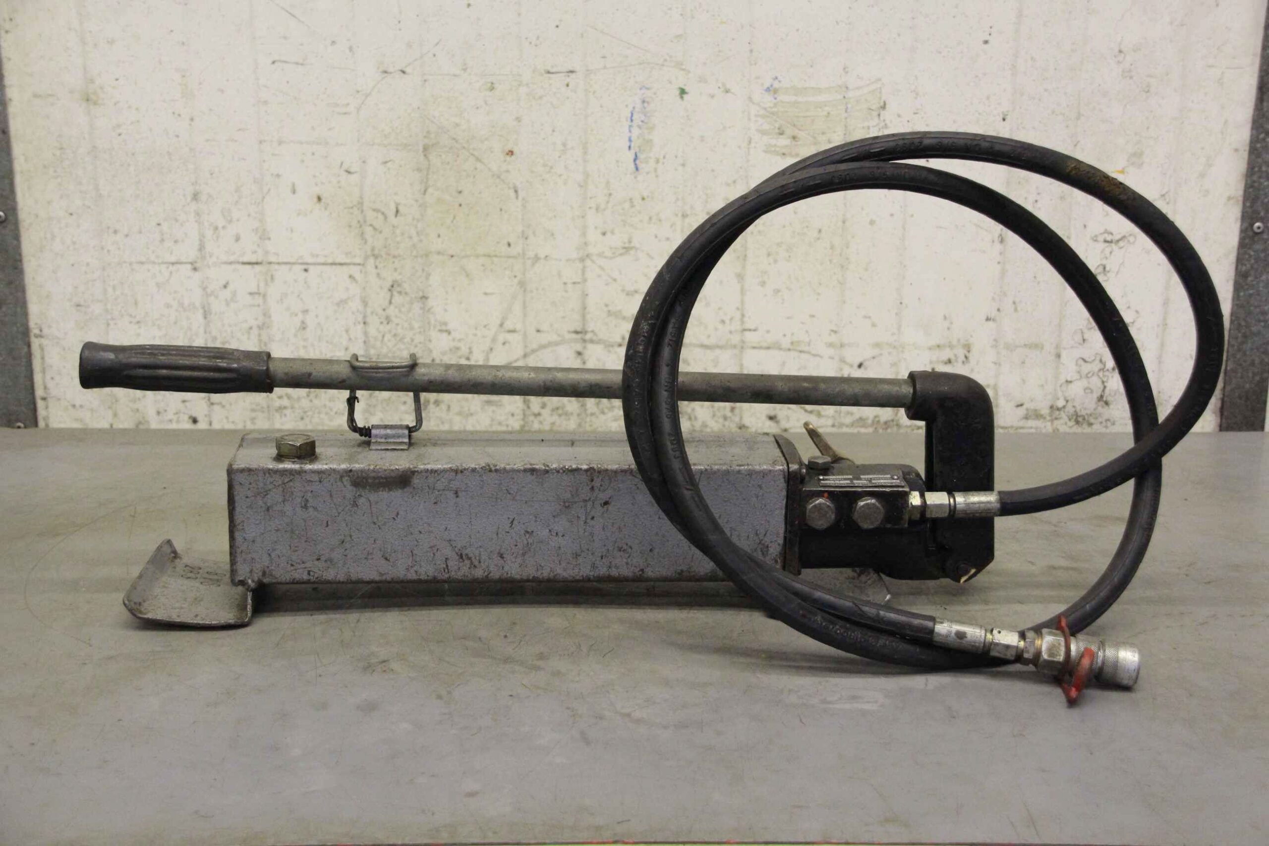 Handhydraulikpumpe 800 bar von Bahco - P1008 zweistufig – Bild 3