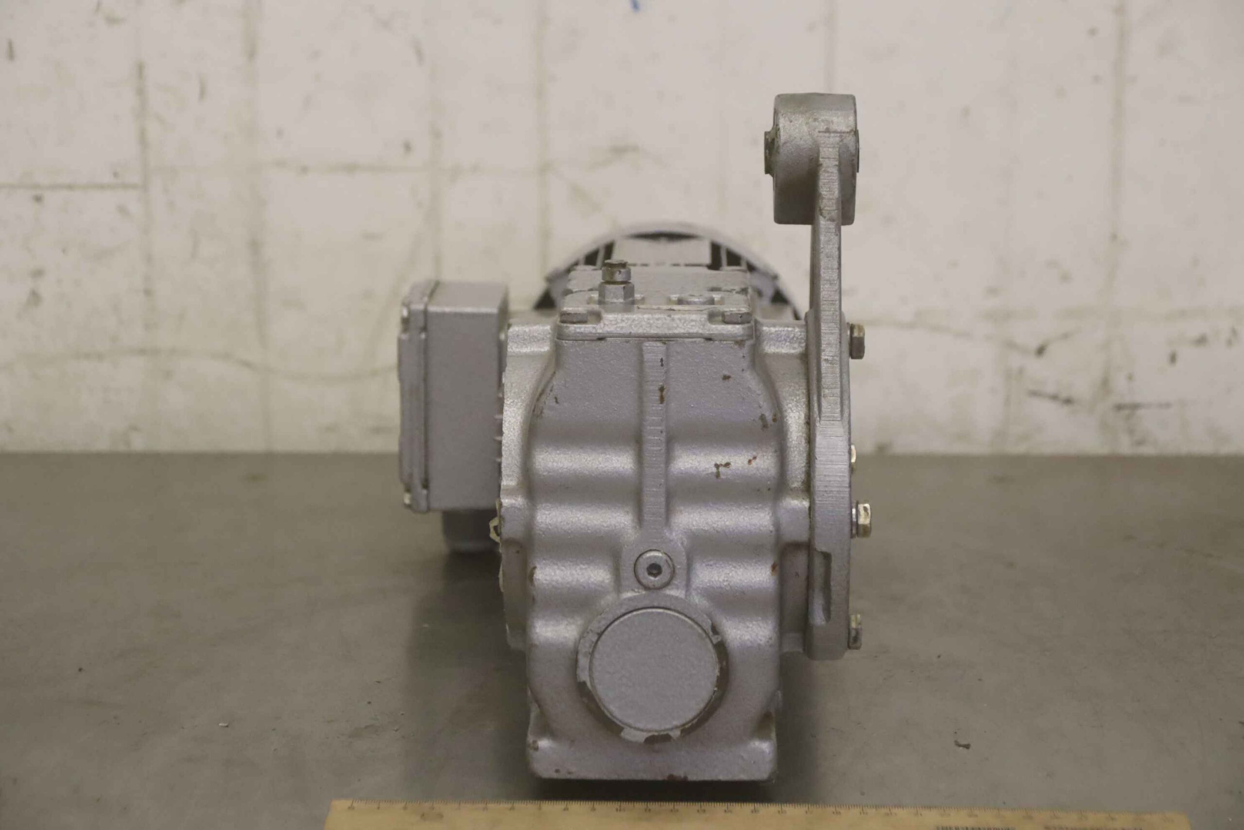 Getriebemotor 0,55 kW 36 U/min von SEW Vector - SA47T DT80K-4 – Bild 3