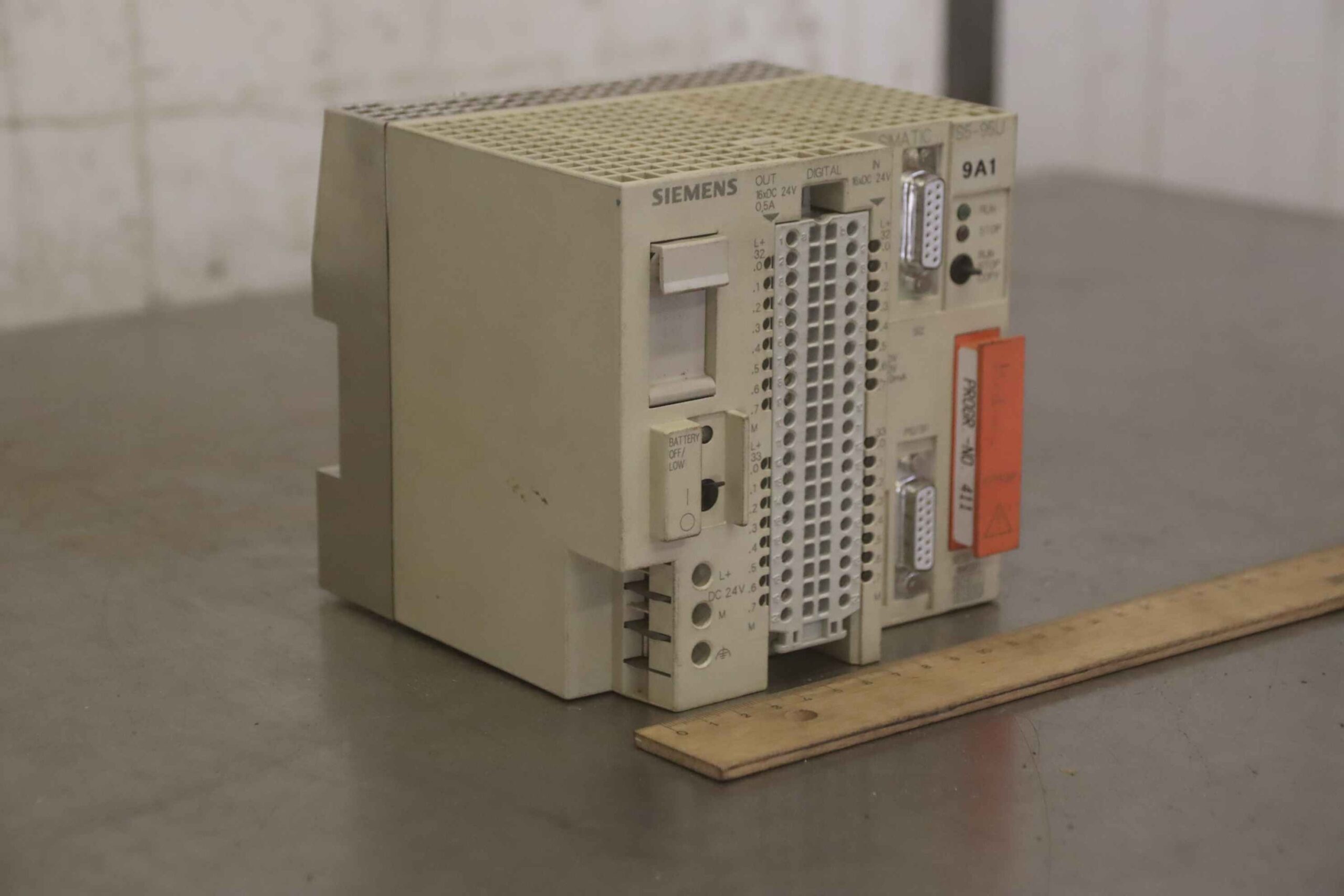Kompaktgerät von Siemens - 6ES5 095-8MC01 Simatic S5 – Bild 2