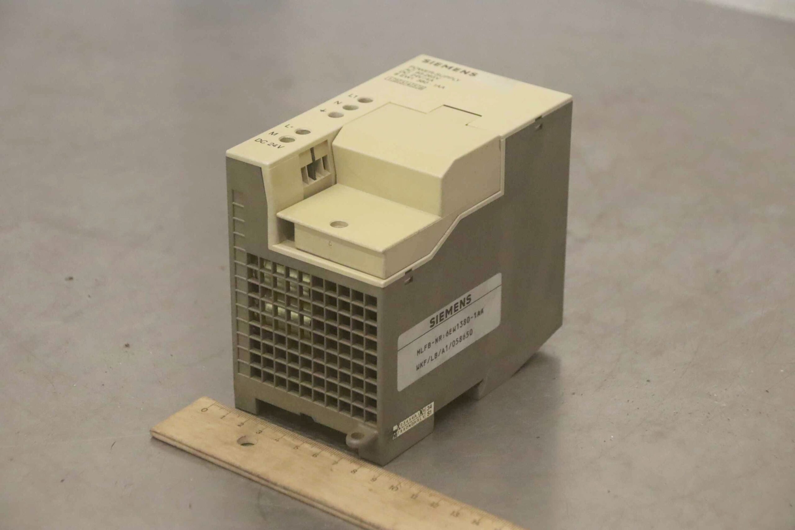 Power Supply von Siemens - 6EW1380-1AA