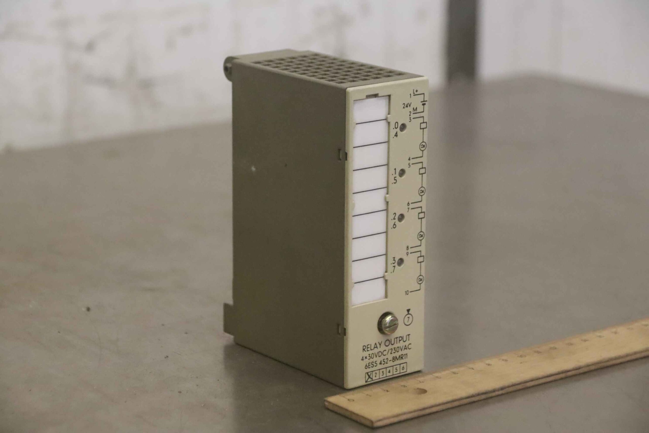 Digitalausgabe von Siemens - 6ES5 452-8MR11 – Bild 2