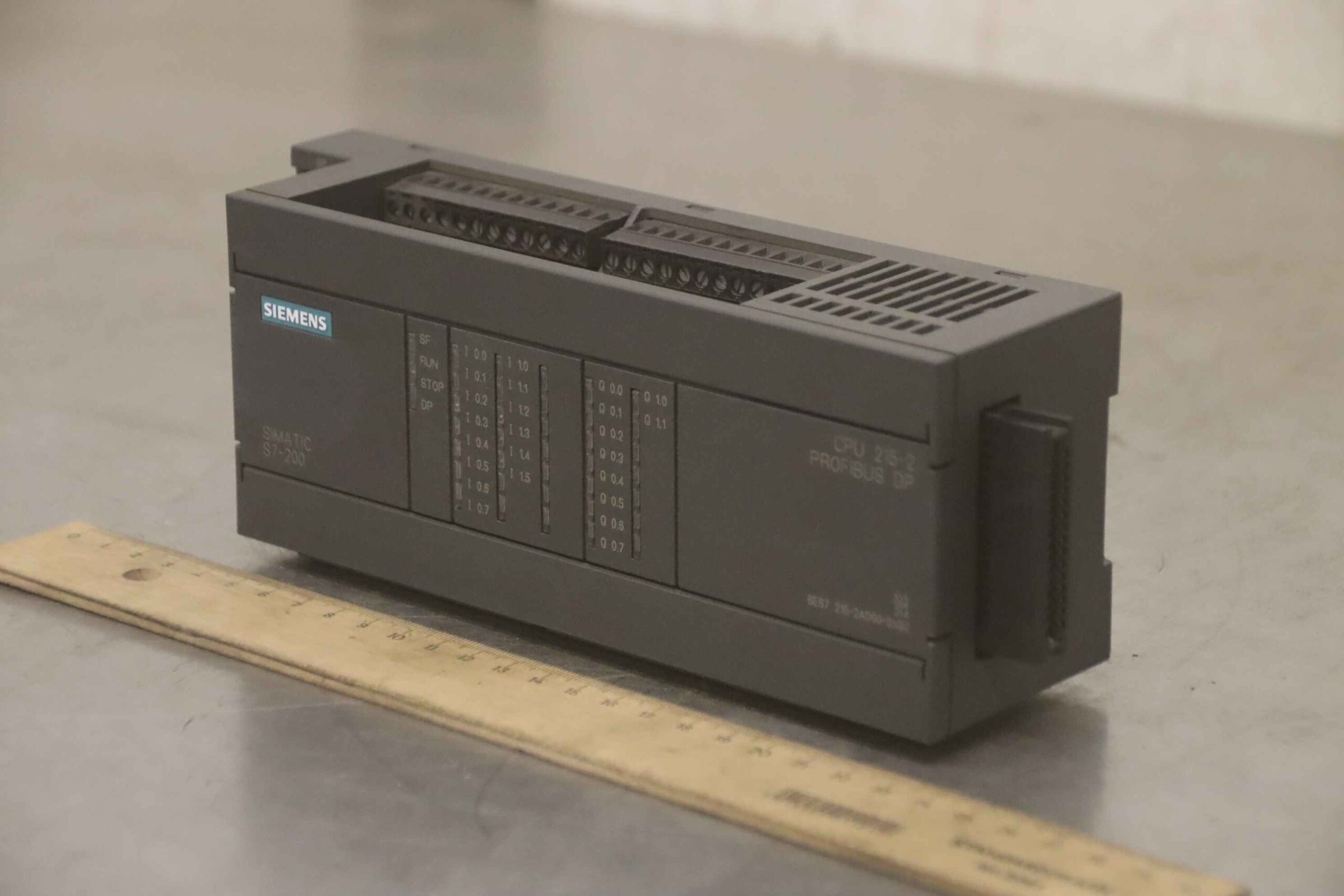 Kompaktgerät von Siemens - 6ES7 215-2AD00-OXBO