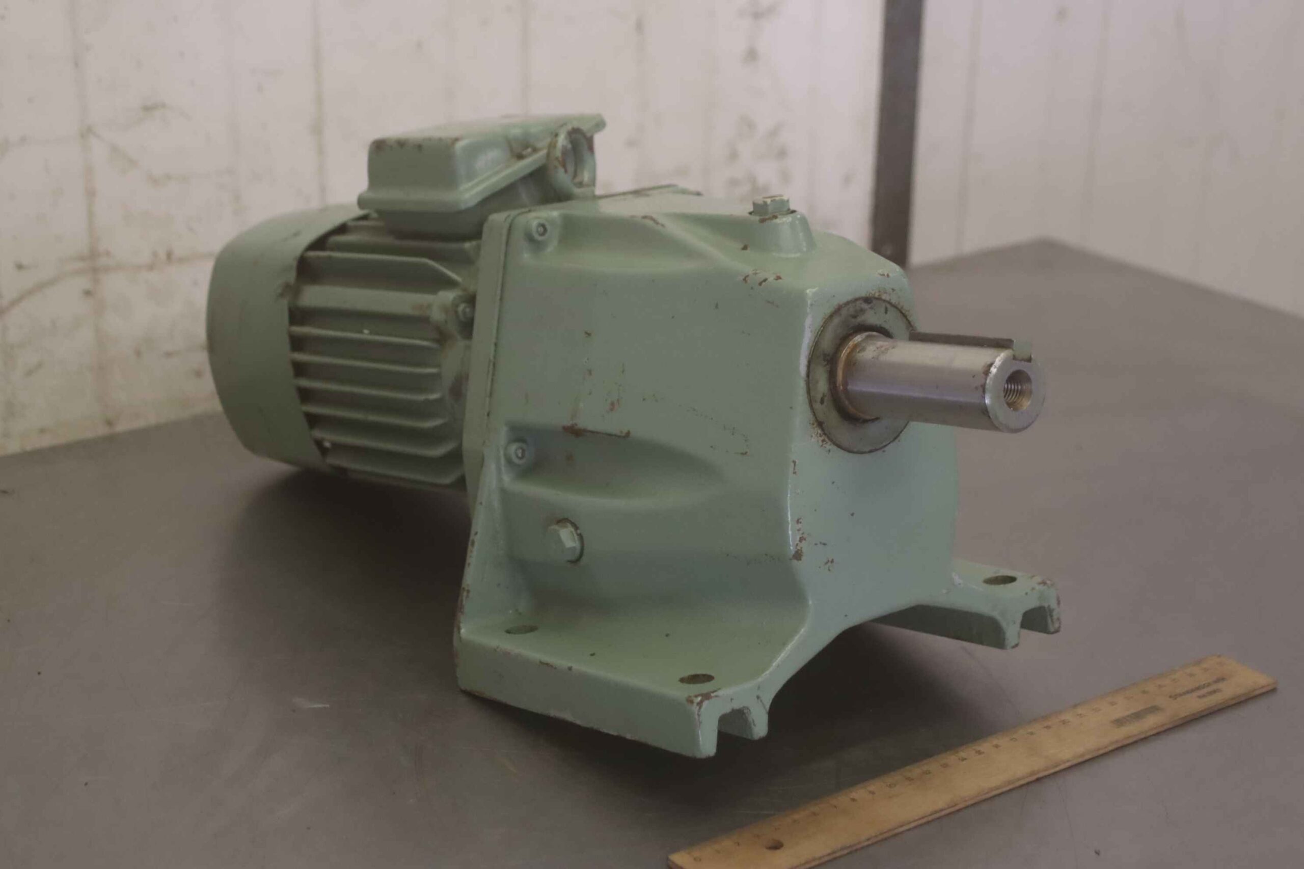 Getriebemotor 0,55 kW 40 U/min von VEM - ZG2 BPRE 71 K 4 – Bild 2