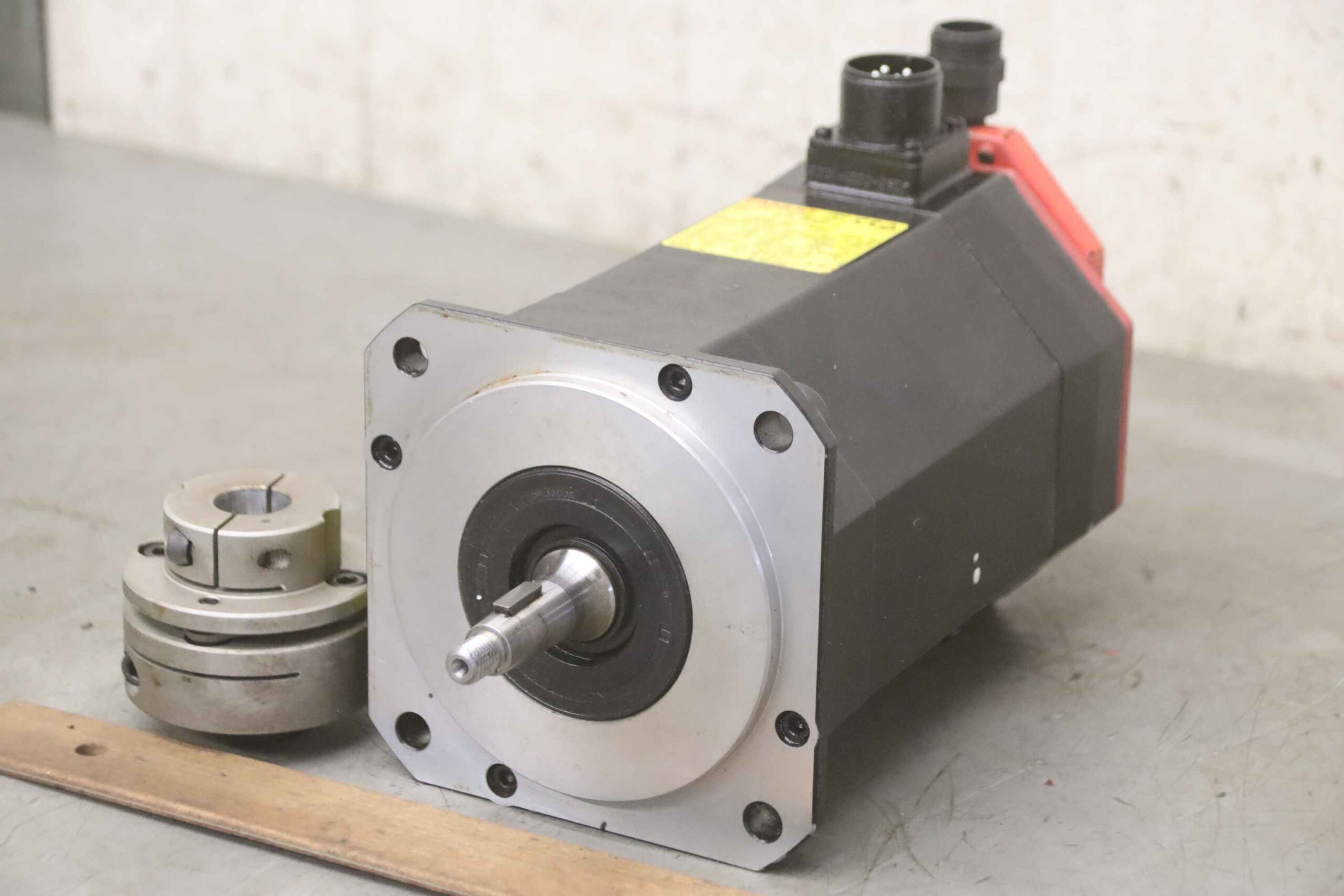 Servomotor 1,6 kW 3000 U/min von Fanuc Santenberg - A06B-0227-B000 GTC S 2